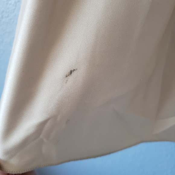 Sold! Gold belted pleated high waist midi skirt - Picture 7 of 8